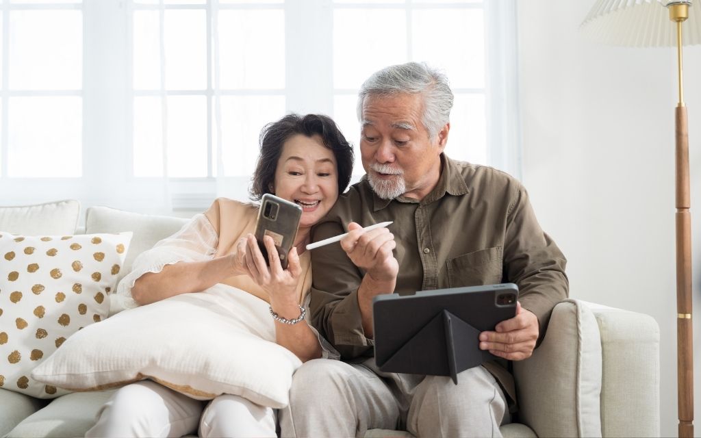 free phone and tablet with food stamps