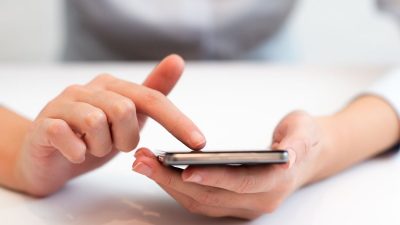 unity wireless free phone